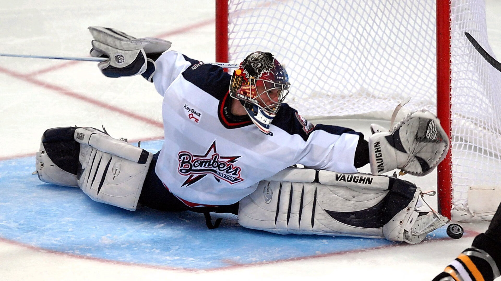 洋哨执法引发新风暴:五外援对四外阵容变局,青岛海牛、武汉三镇首发亮相或牵动亚泰降级命运